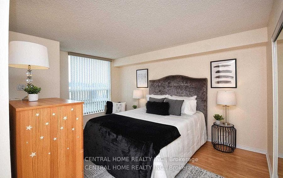 7825 Bayview Avenue Unit 502 photo 10