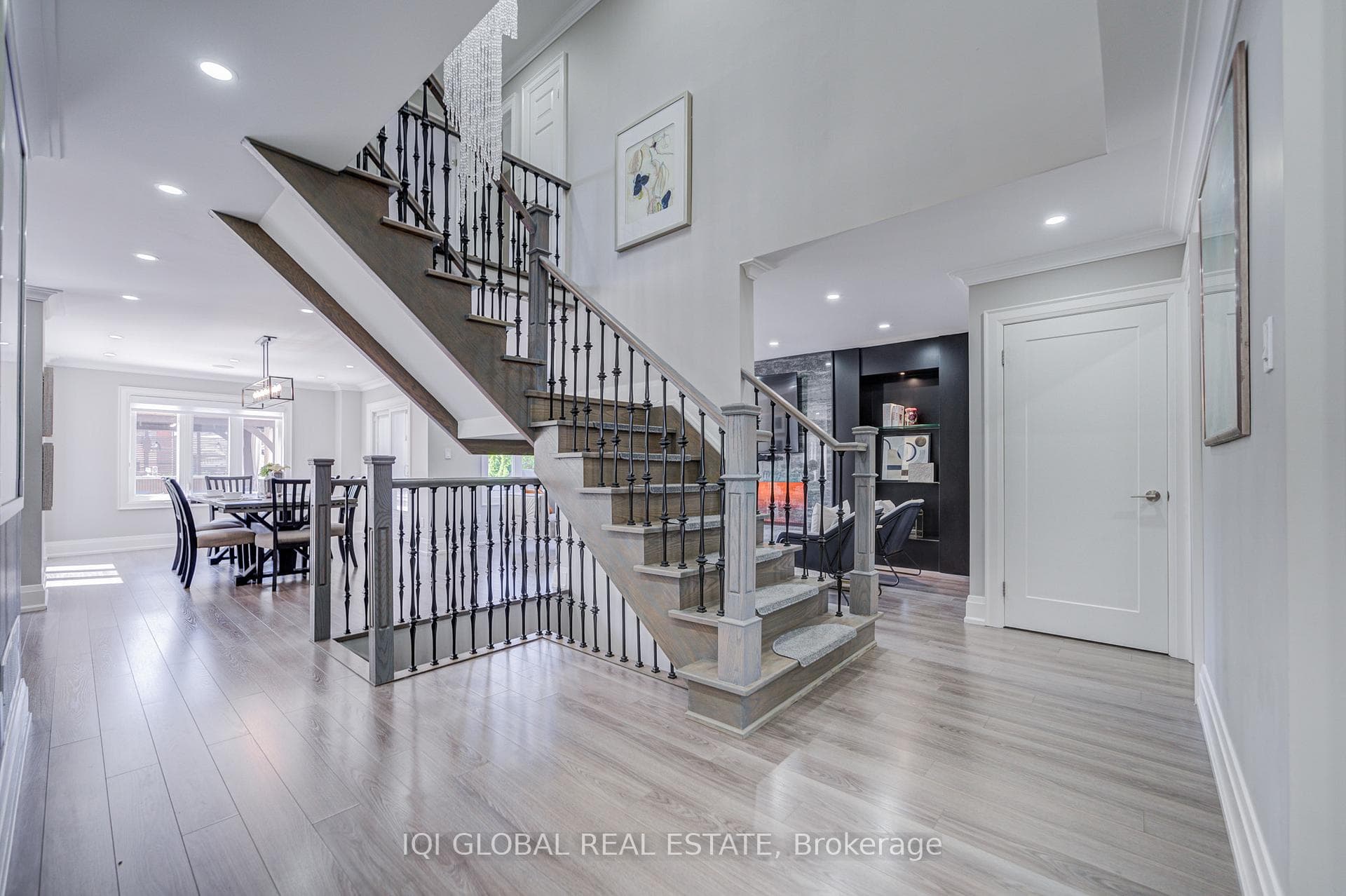235 Belview Avenue photo 5
