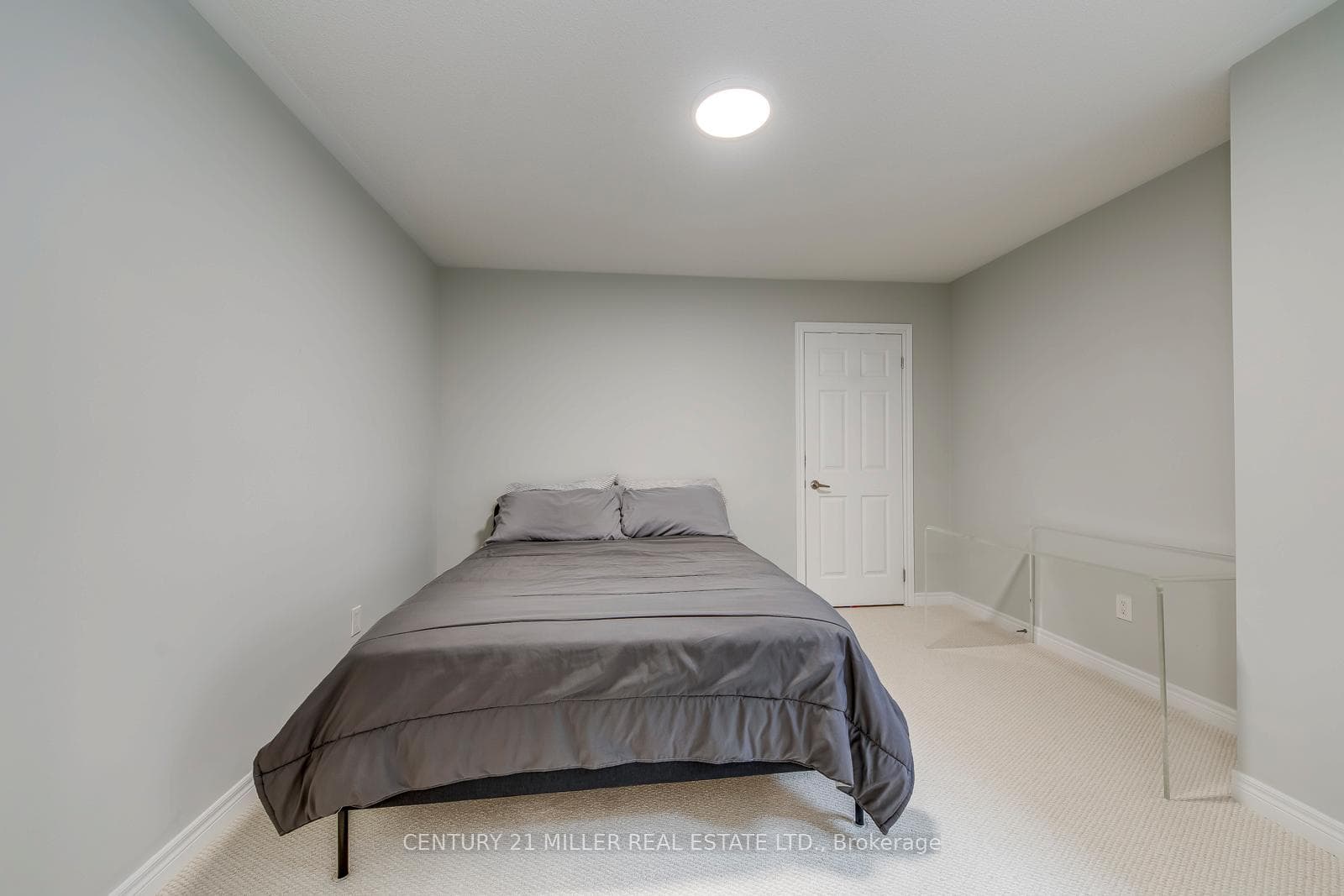 4645 Ethel Road photo 34