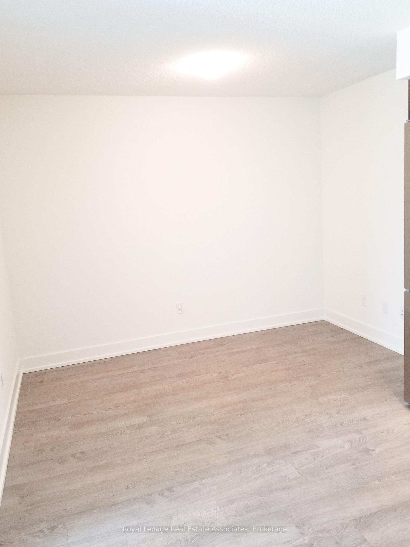 7 Mabelle Avenue Unit 1506 photo 8