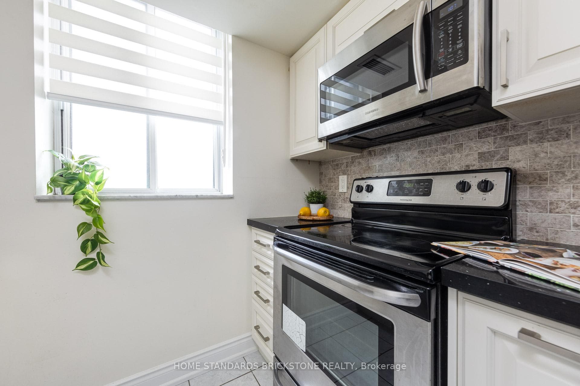 1 Pemberton Avenue Unit 2307 photo 14