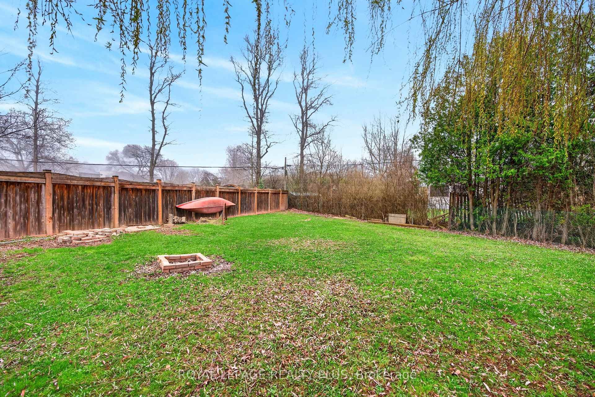 1332 Stanbury Road photo 47