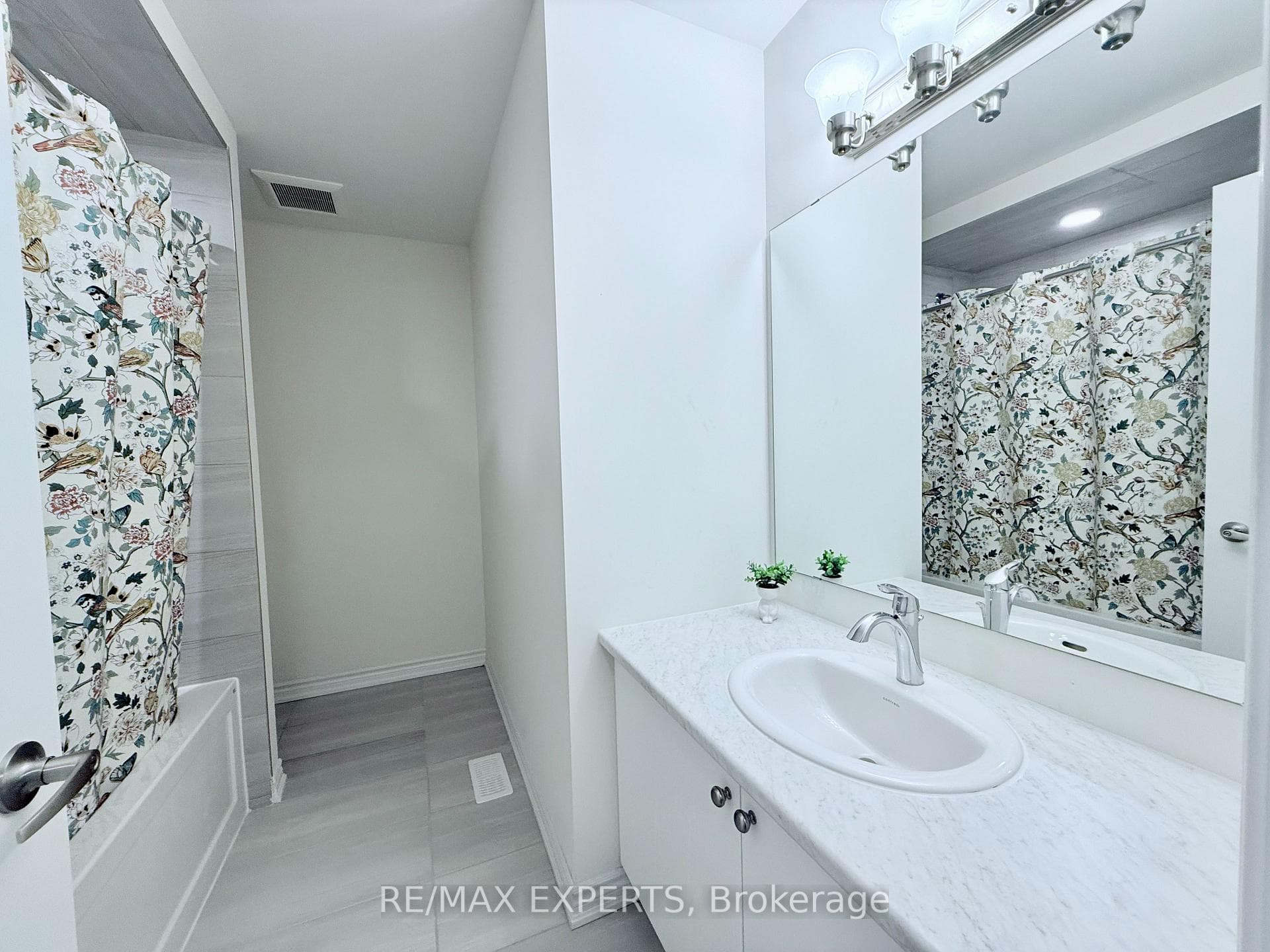 2229 Grainger Loop photo 22
