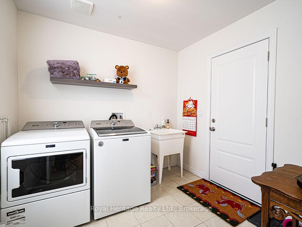 87 Summer Breeze Drive photo 14