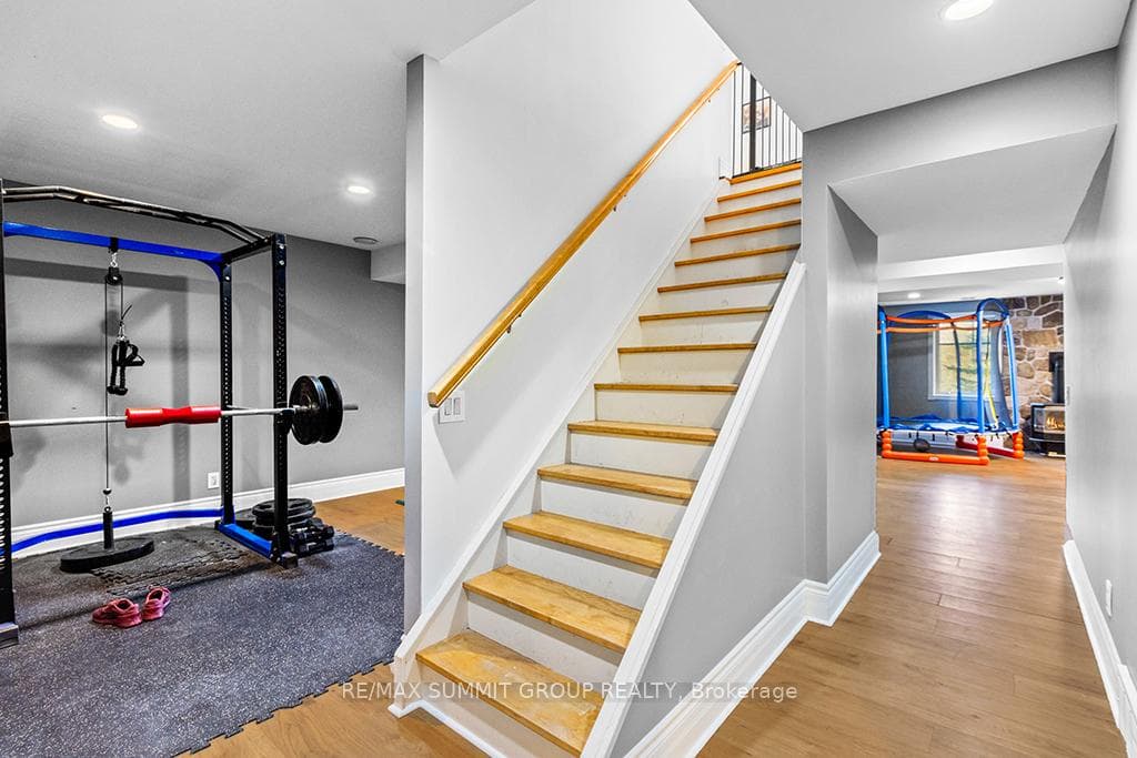 123 Inglis Drive photo 26