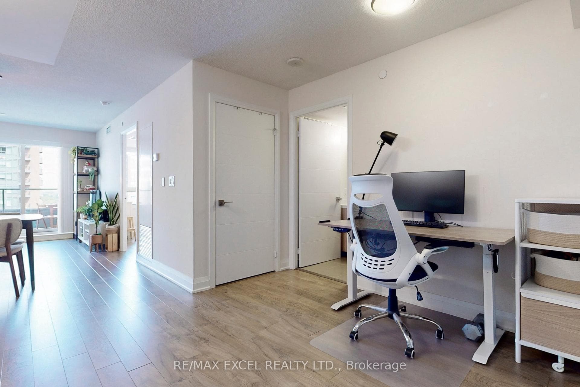 18 Uptown Drive Unit 1603 photo 21