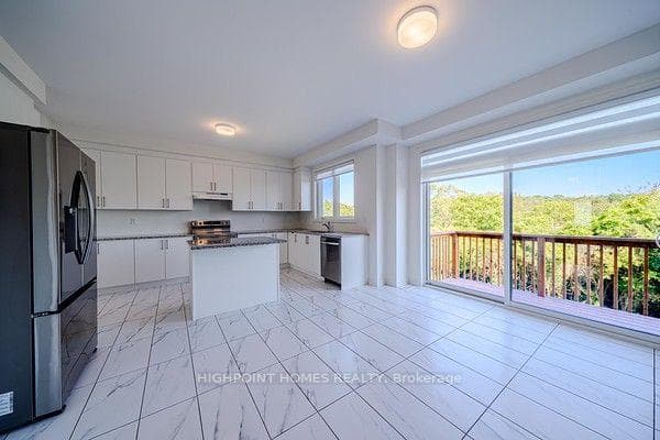 512 Trevor Street photo 13