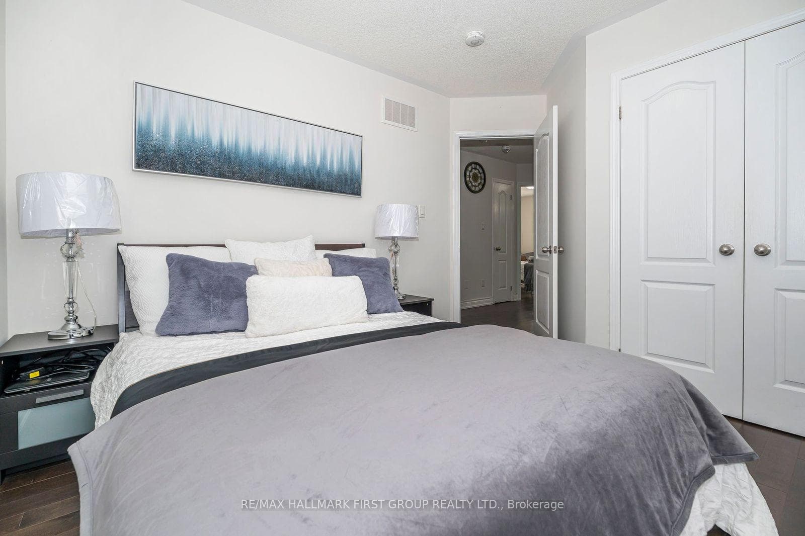 68 Hurst Drive photo 27