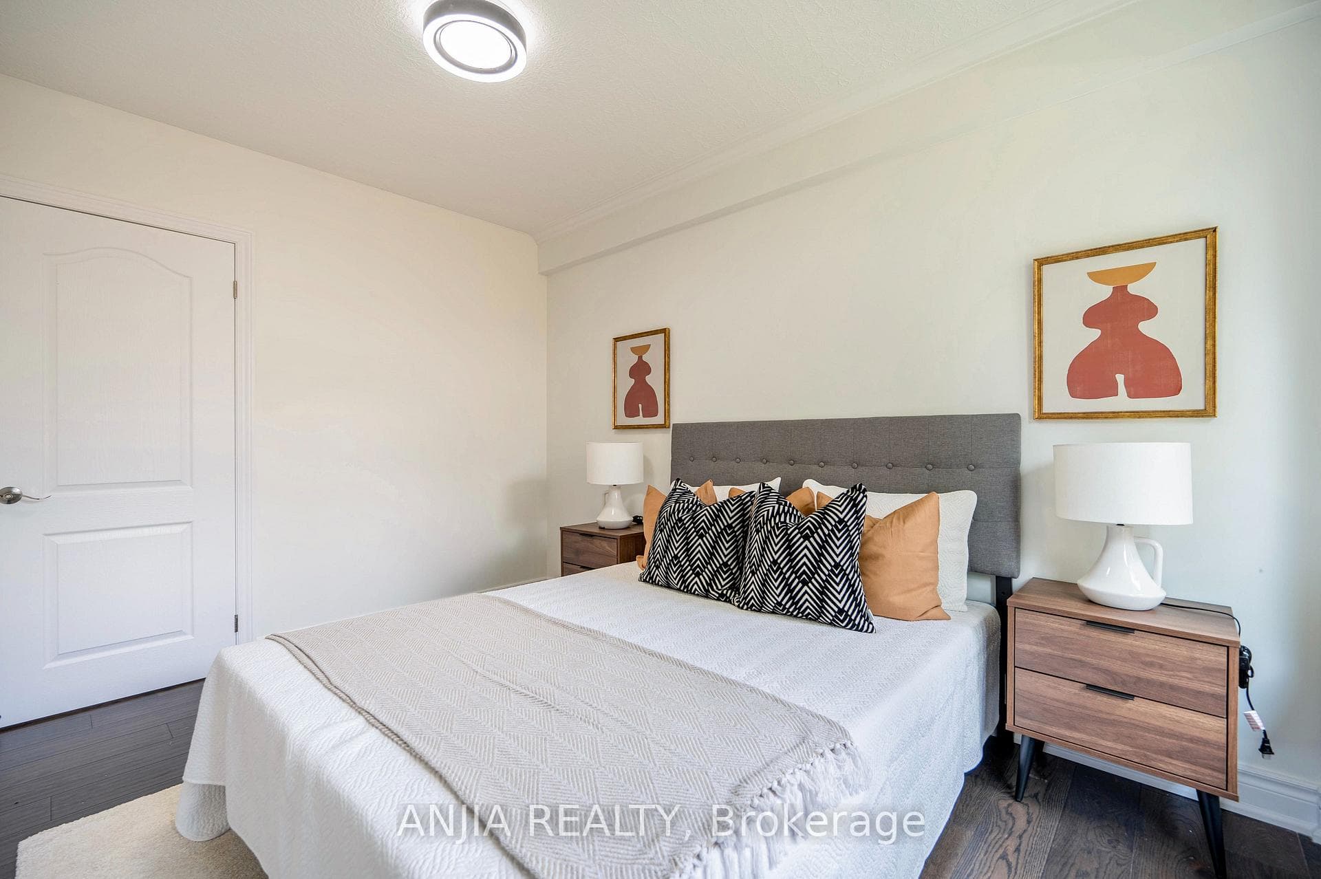 40 Windridge Drive photo 20