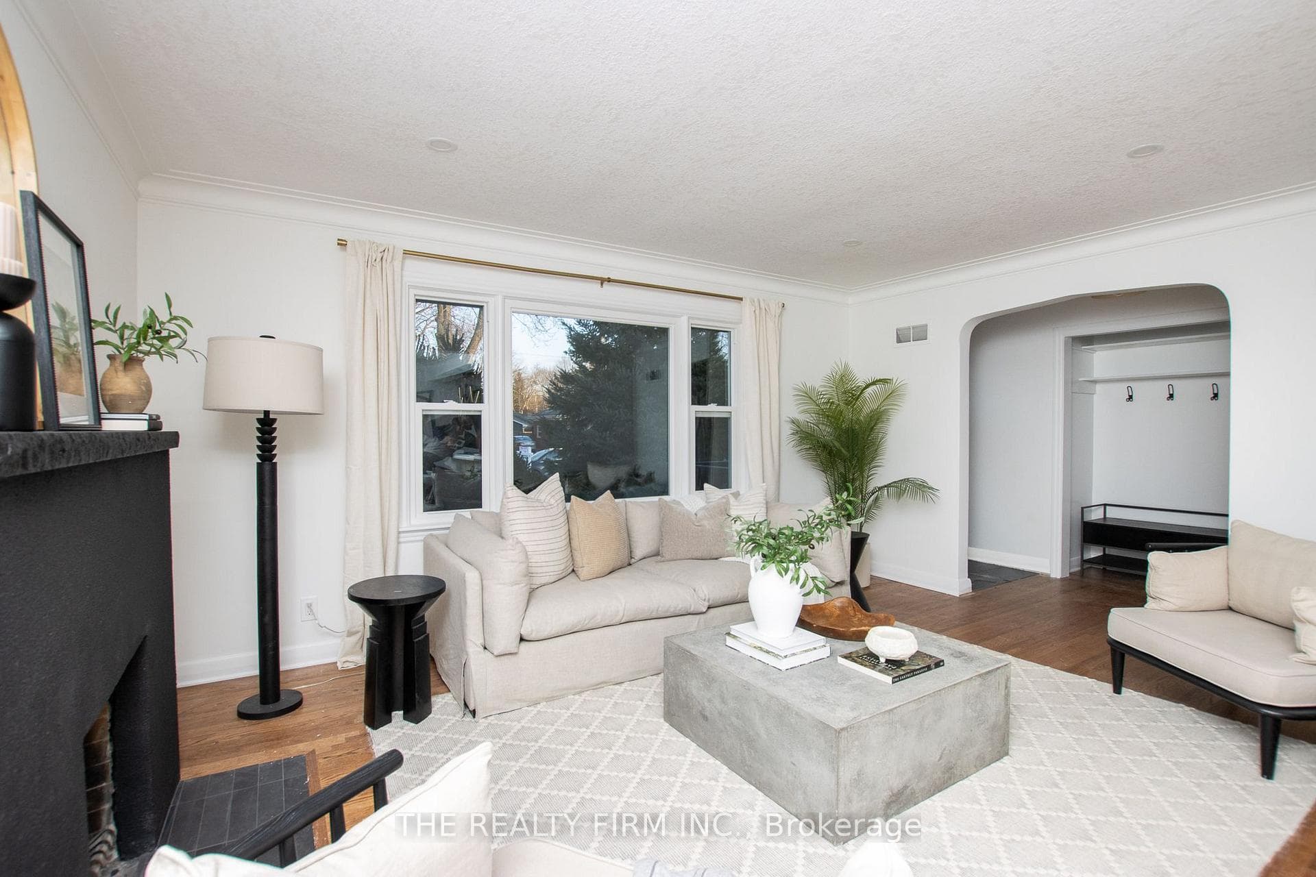 365 Colville Boulevard photo 4