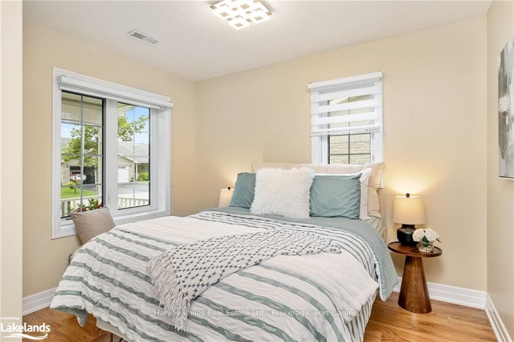 15 CHESTNUT Lane photo 24