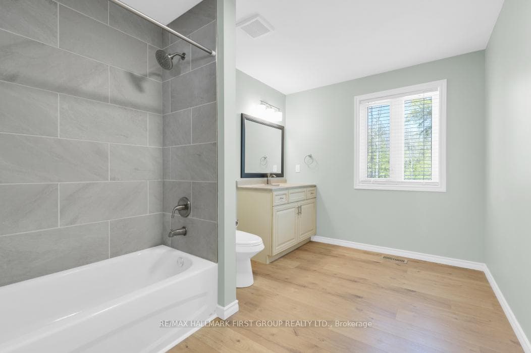 1042 Limerick Lake Road photo 22