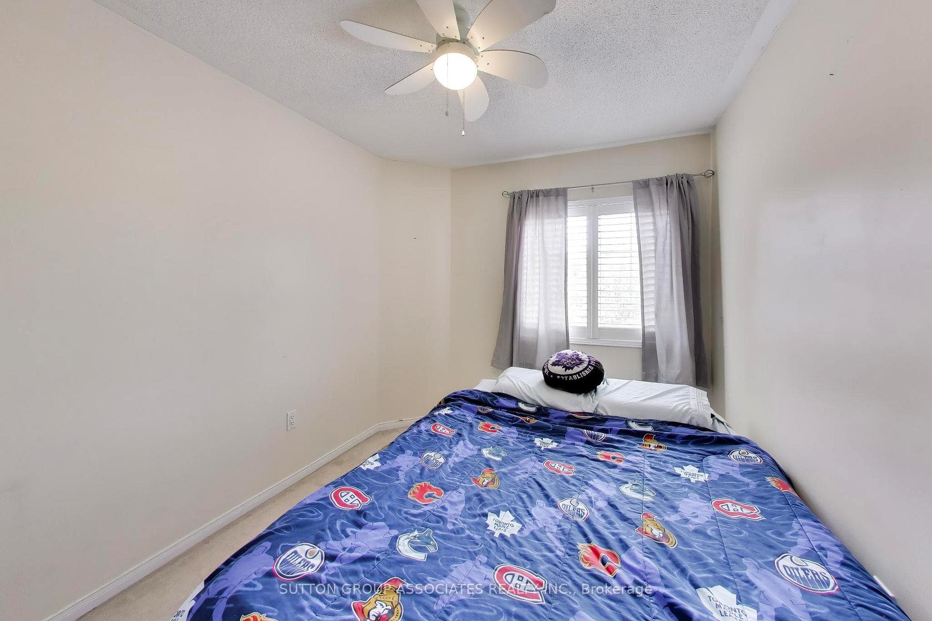 6321 Amber Glen Drive photo 21