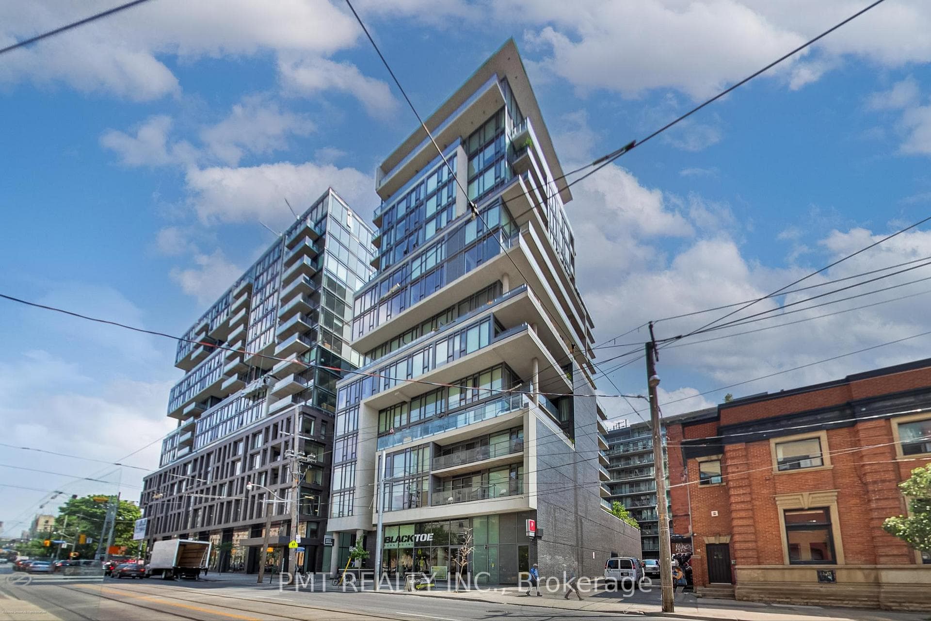 95 Bathurst Street Unit 421 photo 1