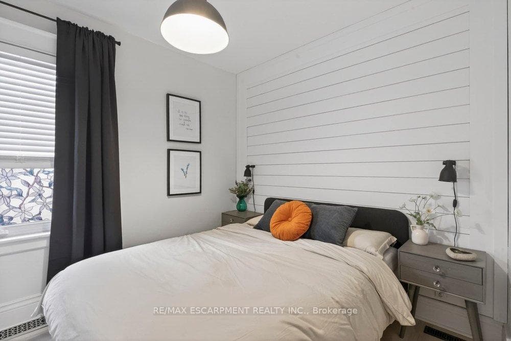 19 Huxley Avenue photo 16