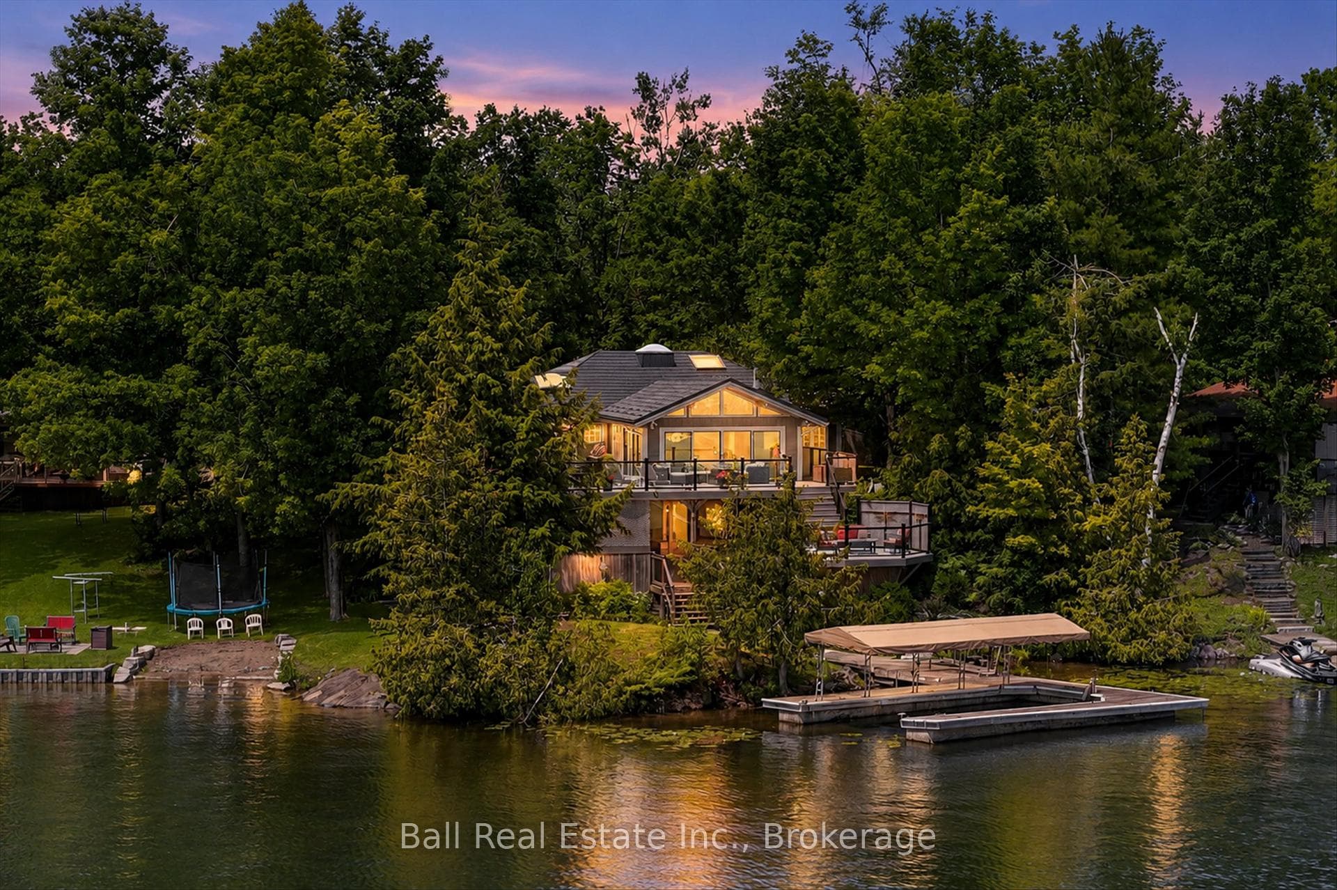 150 Hall Drive photo 2