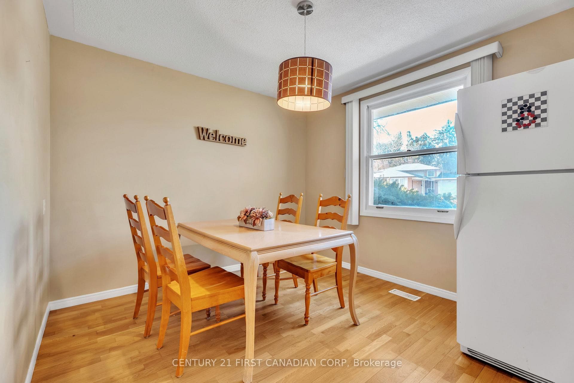 419 Castlegrove Boulevard photo 6