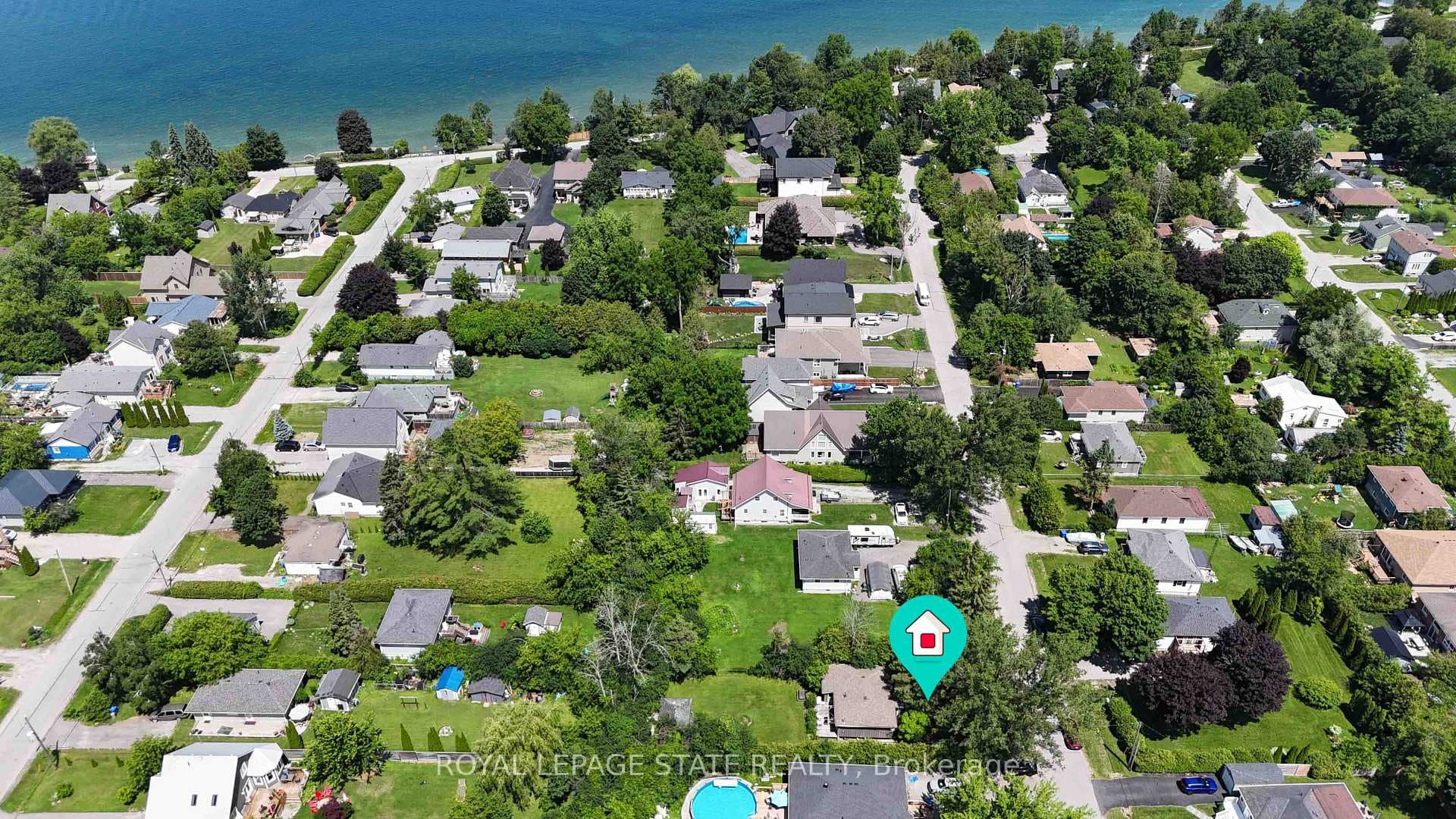 104 Farley Circle photo 4