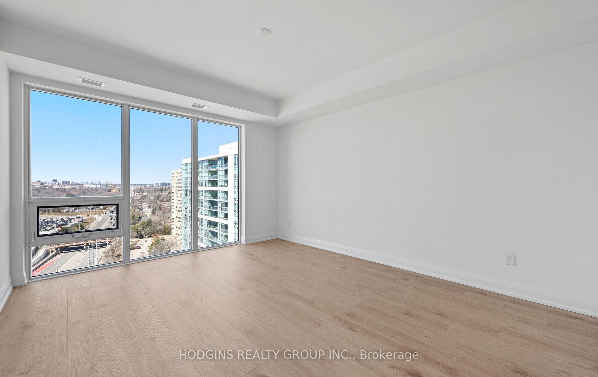 1035 Southdown Road Unit 1102 photo 25