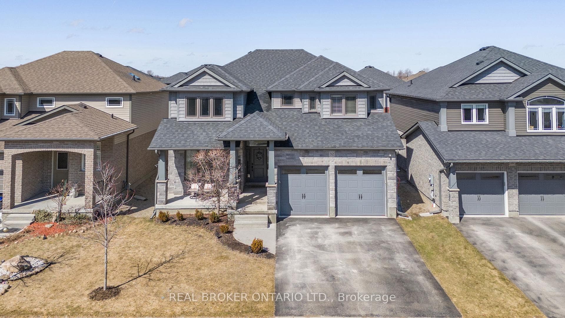32 Hilborn Street photo 3