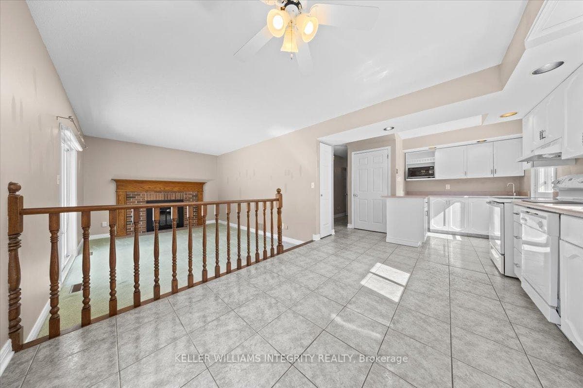 38 Thare Crescent photo 16