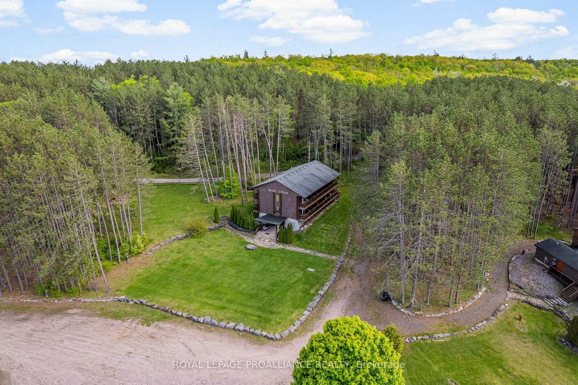 16 Beaver Creek Lane photo 8