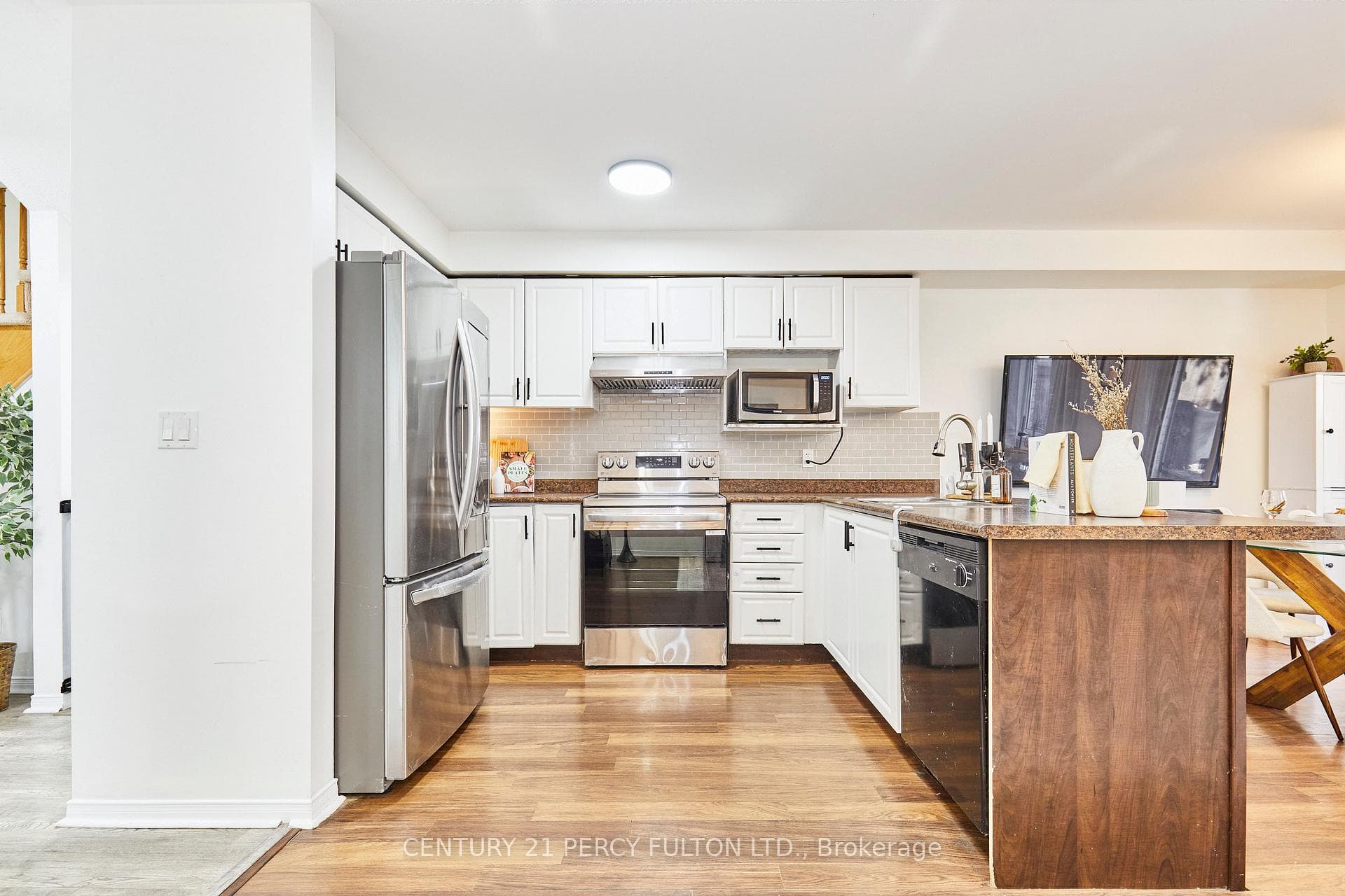 48 Bettina Place photo 7
