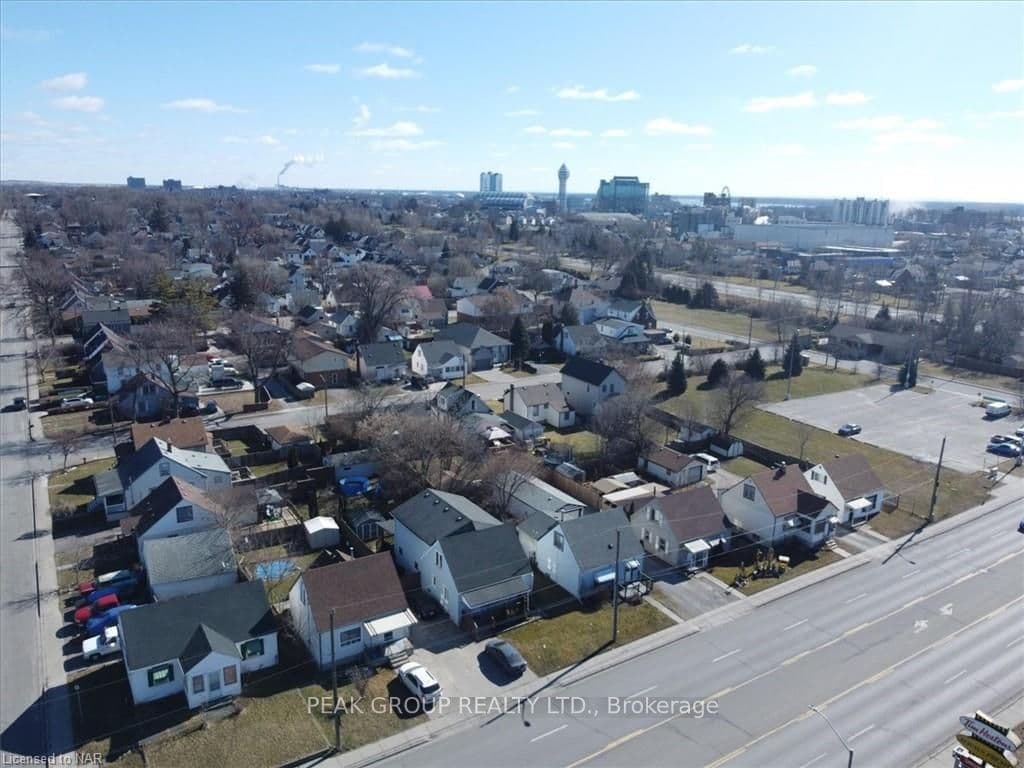 5266 STANLEY Avenue photo 28