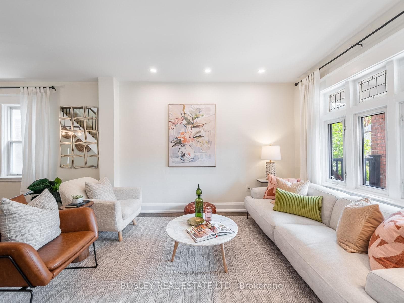 157 Glebemount Avenue photo 4