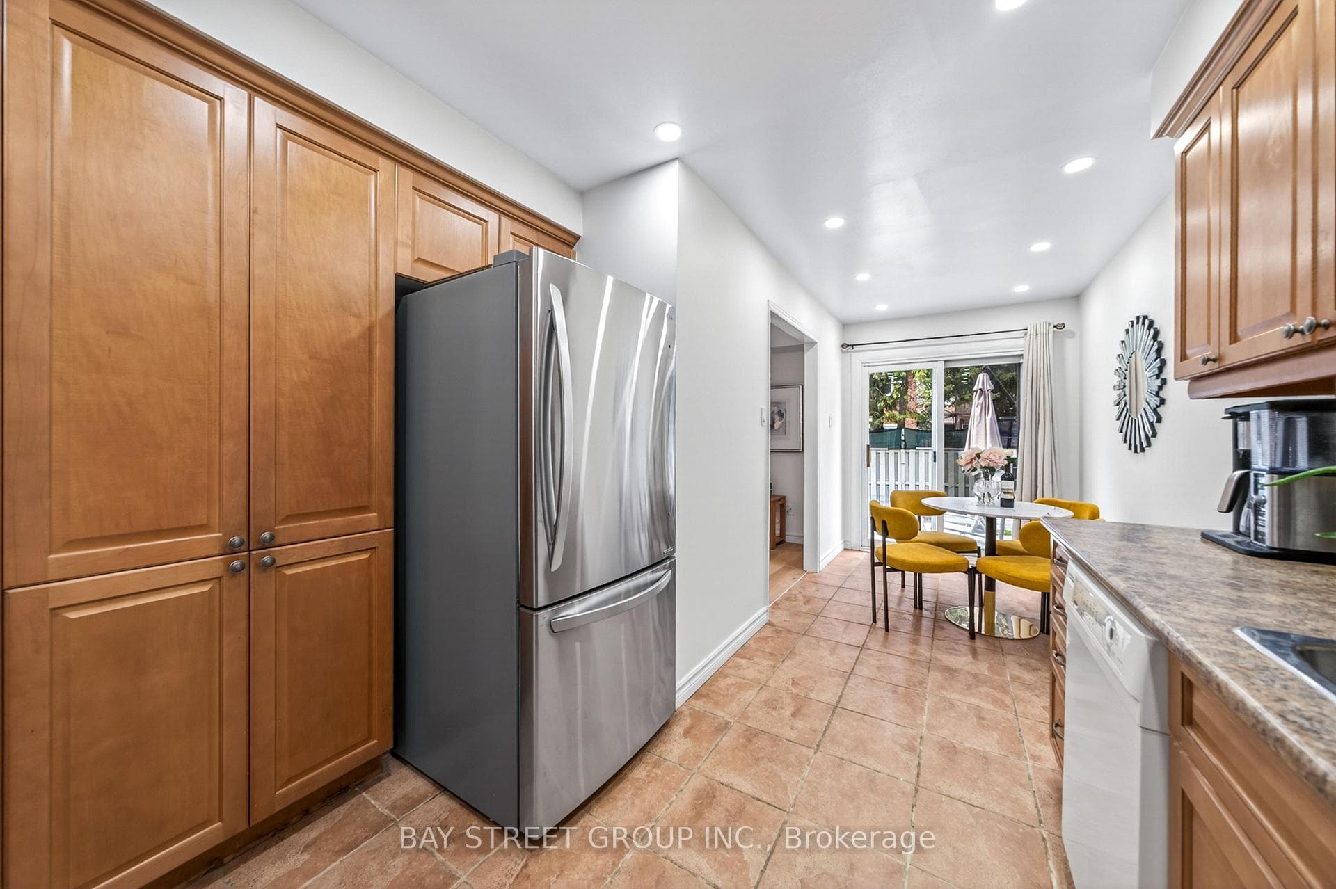 145 Sandyhook Square photo 30