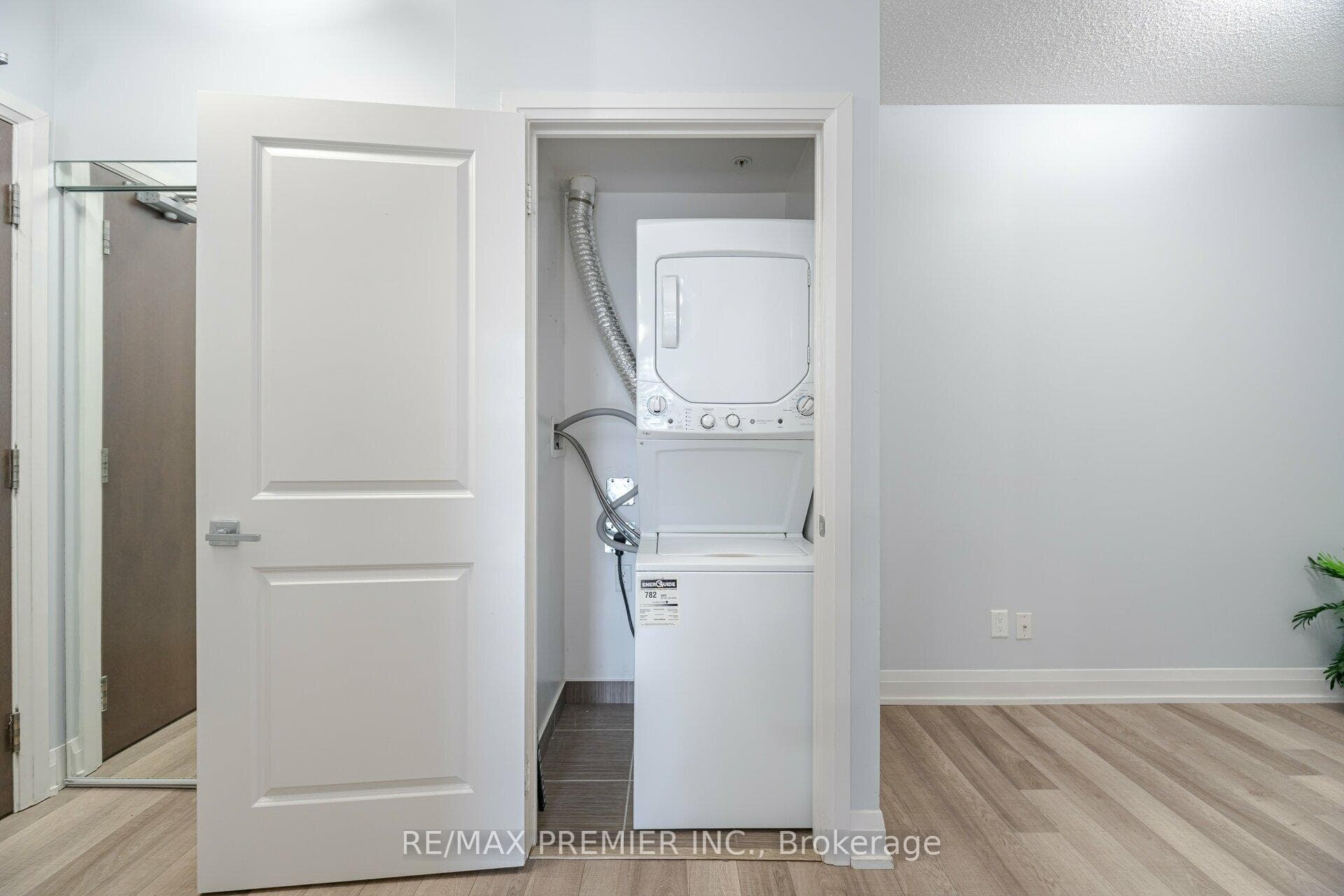 85 North Park Road Unit 108 photo 13