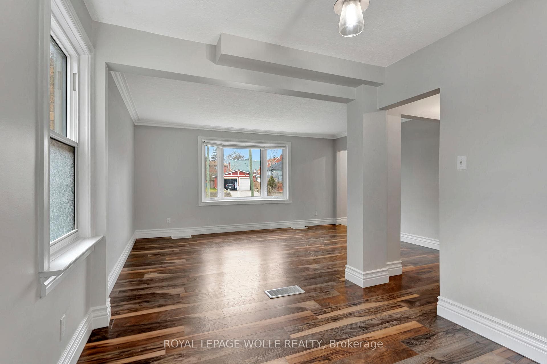 522 Courtland Avenue photo 12