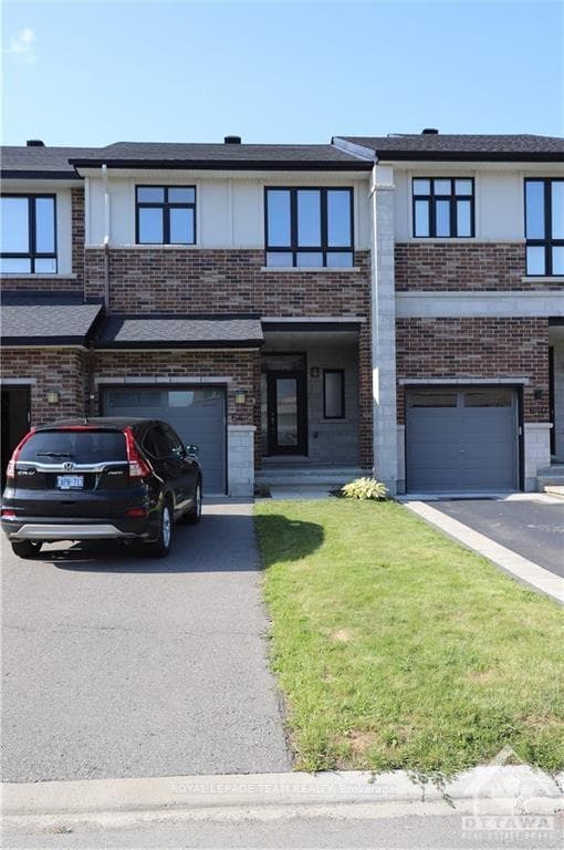 642 TENNANT Way photo 1
