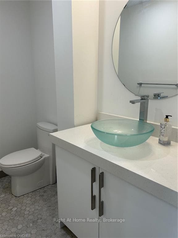 2489 TAUNTON Road Unit 102 photo 34