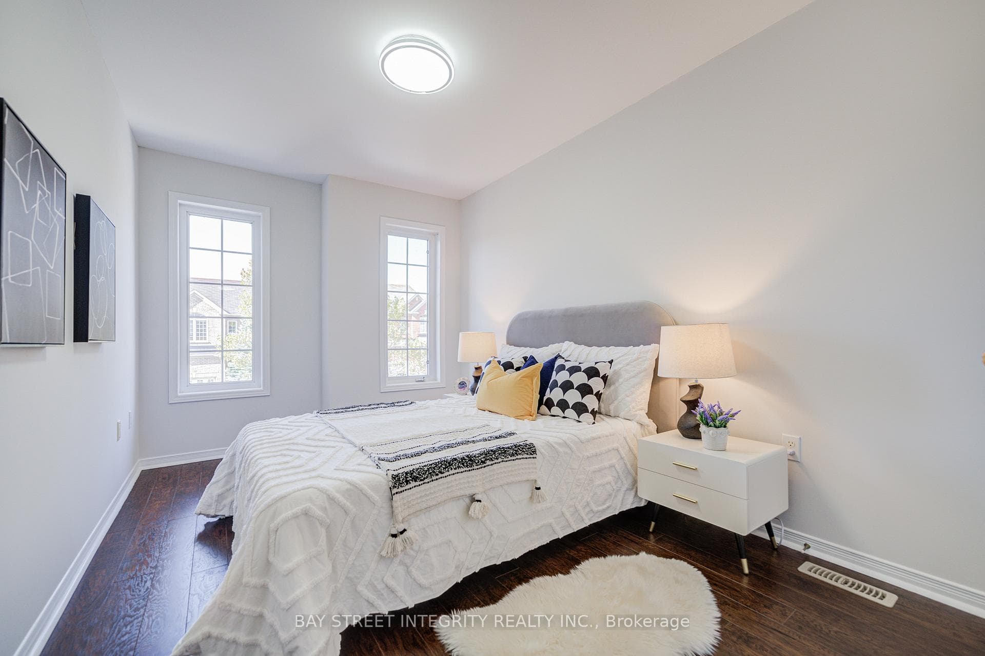 108 Catalpa Crescent photo 22
