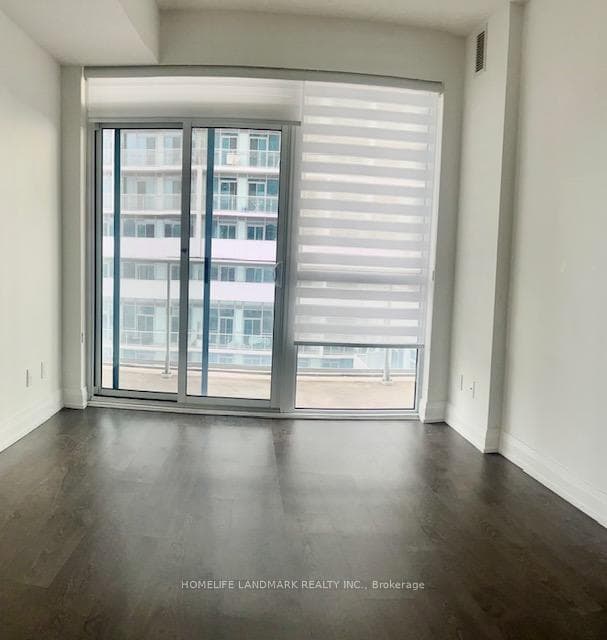65 Speers Road Unit 706 photo 27