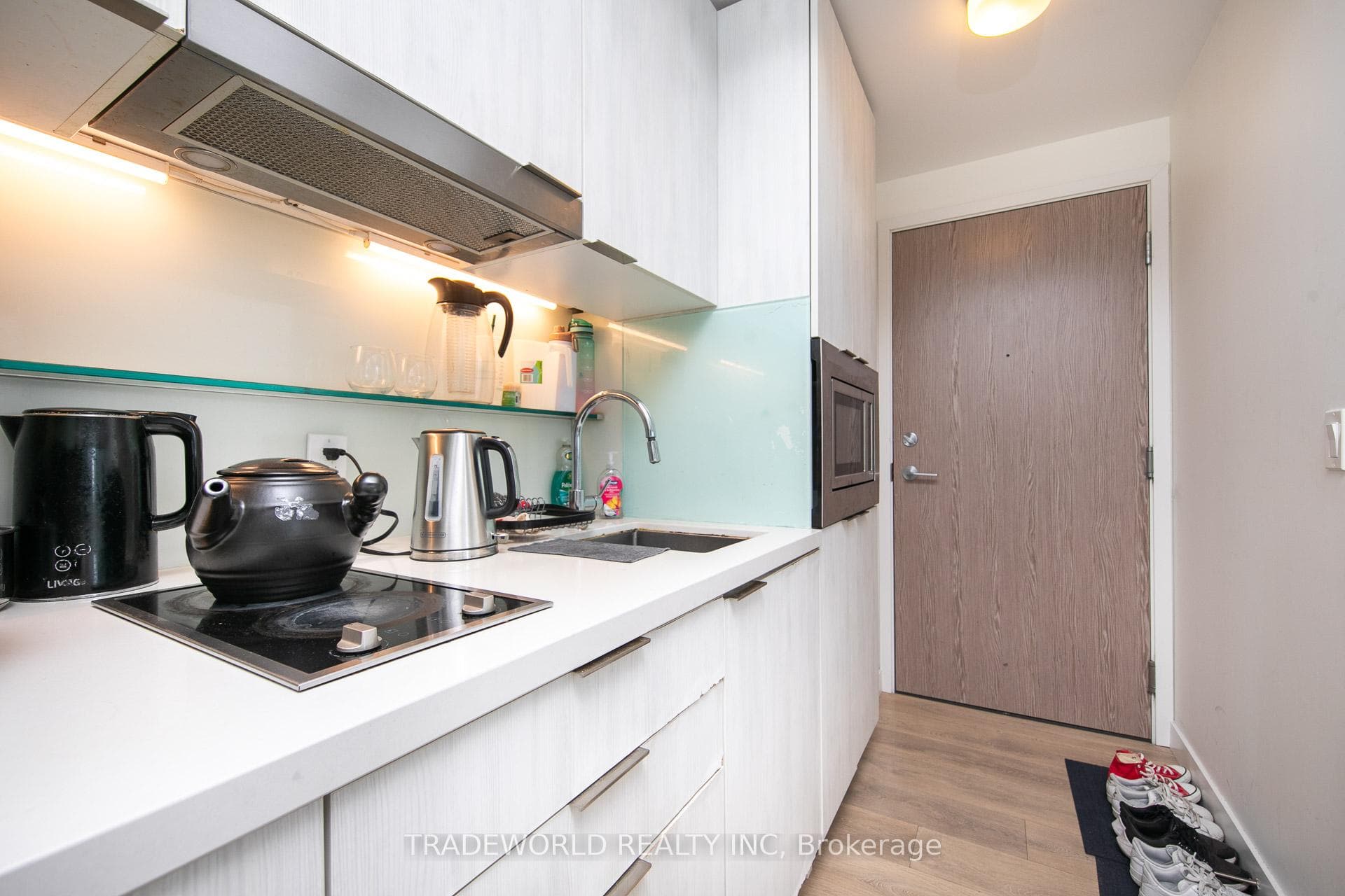 215 Queen Street Unit 2015 photo 20