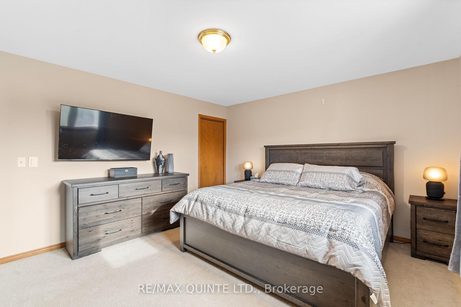 78 TRACEY PARK Drive photo 22