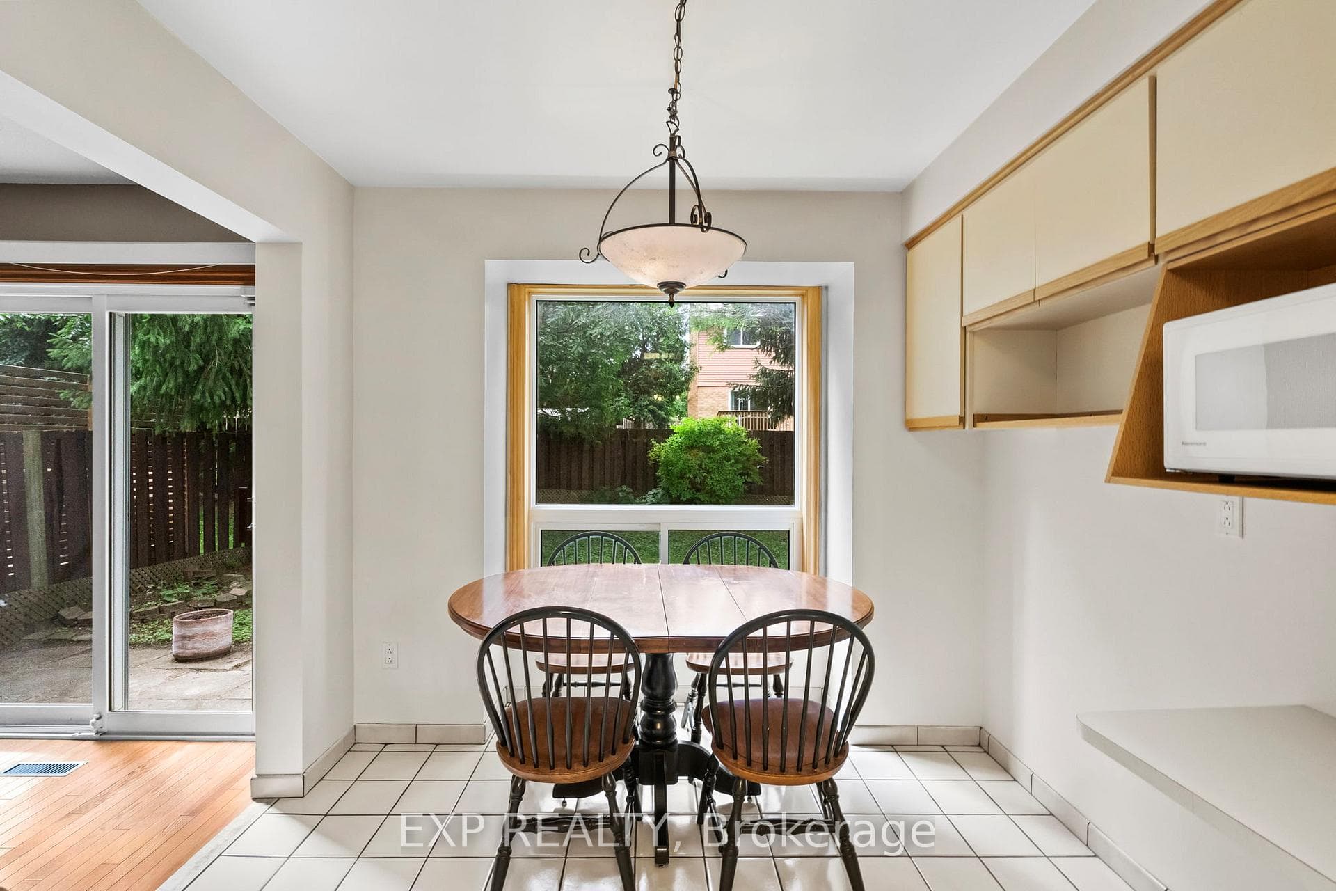 25 Lilac Avenue photo 12