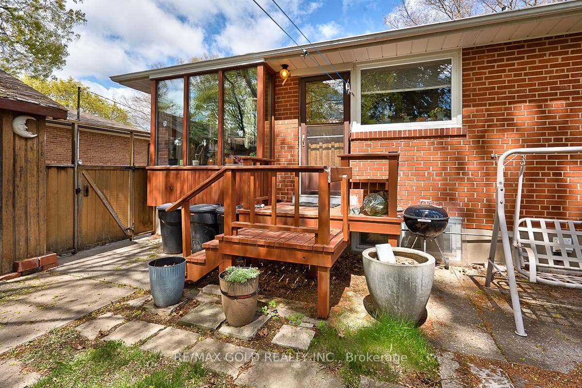 578 Lees Lane photo 6