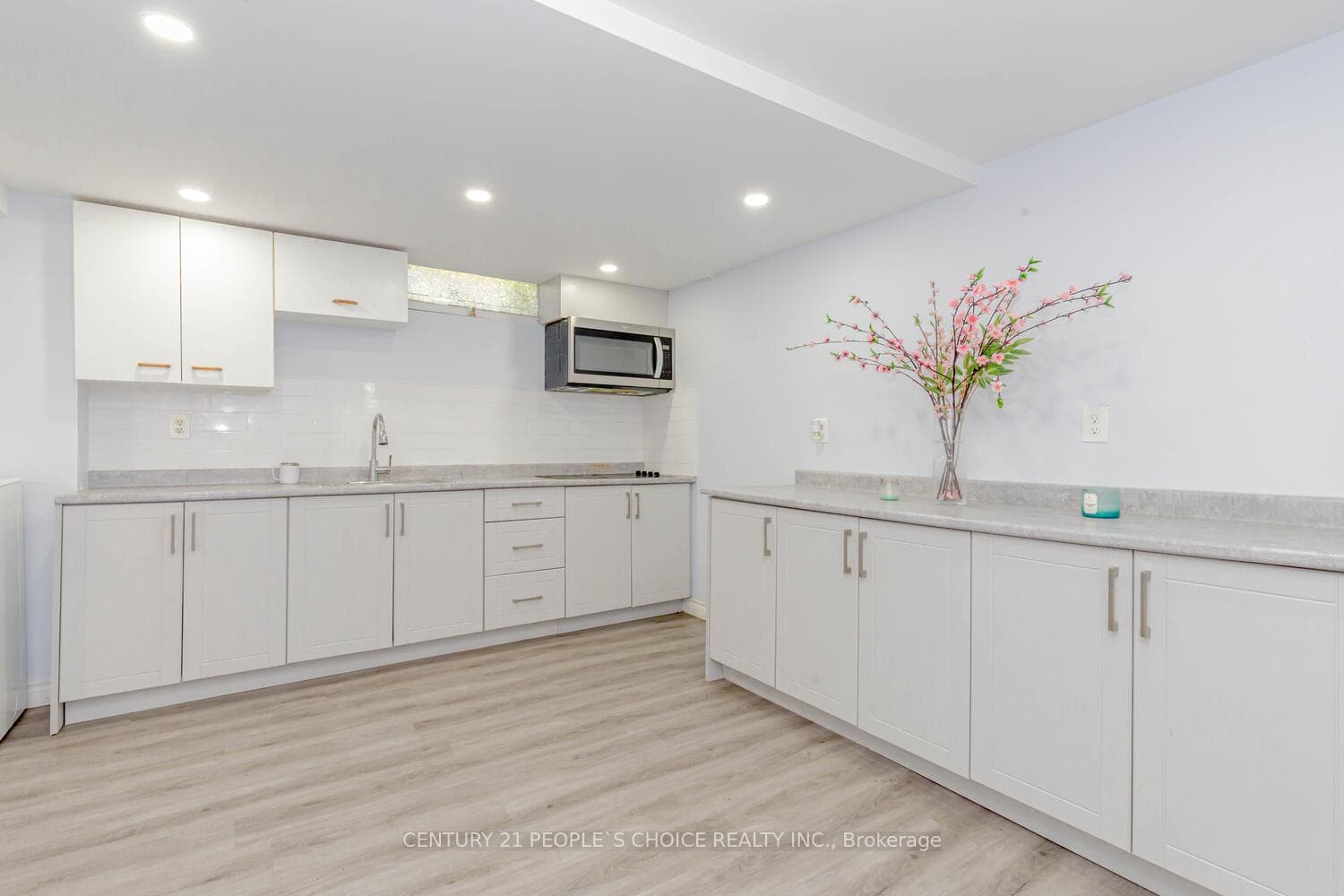 106 Dunsmere Drive photo 32