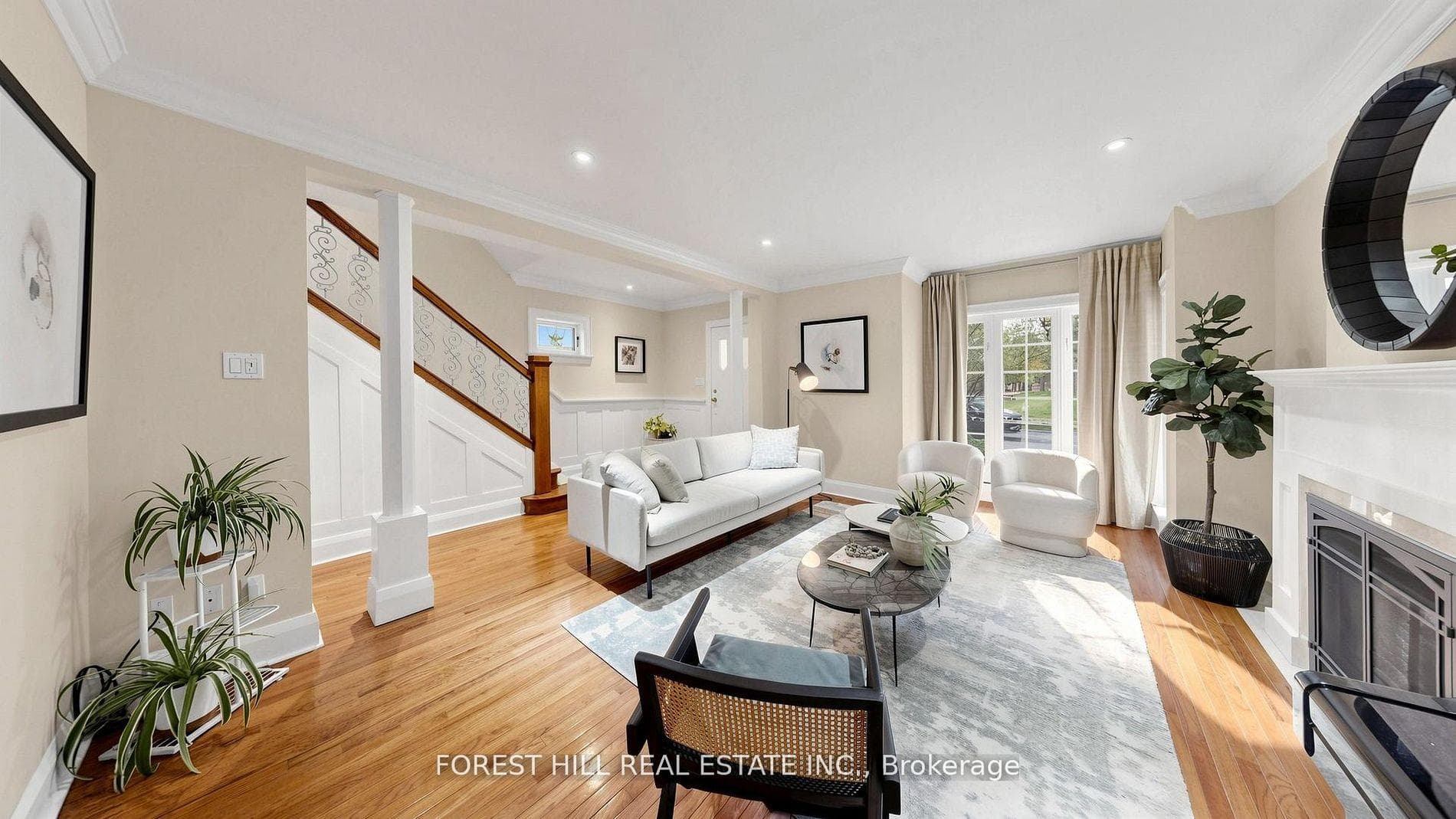 153 Glengrove Avenue photo 5