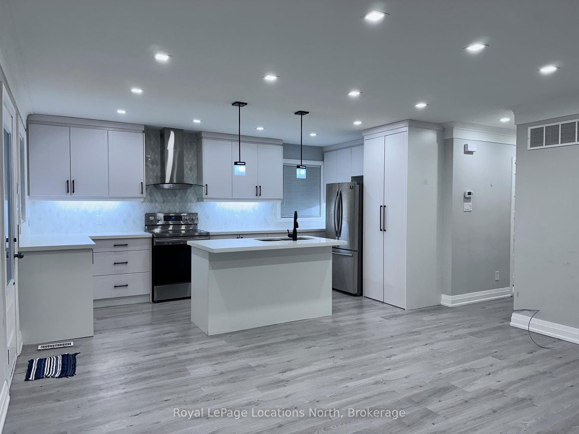 72 Cumberland Street Unit upper photo 5