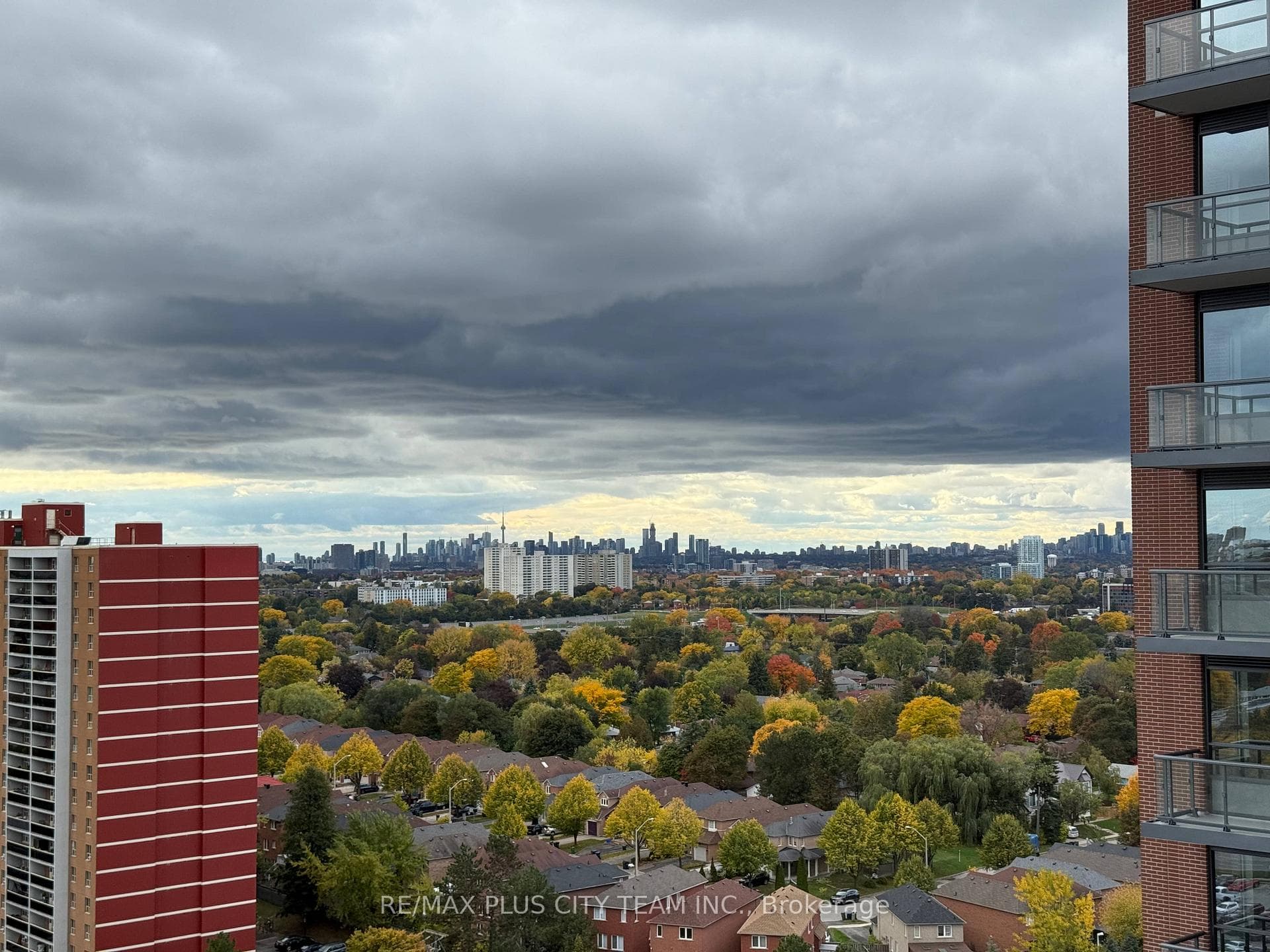 3270 Sheppard Avenue Unit 1725 photo 20