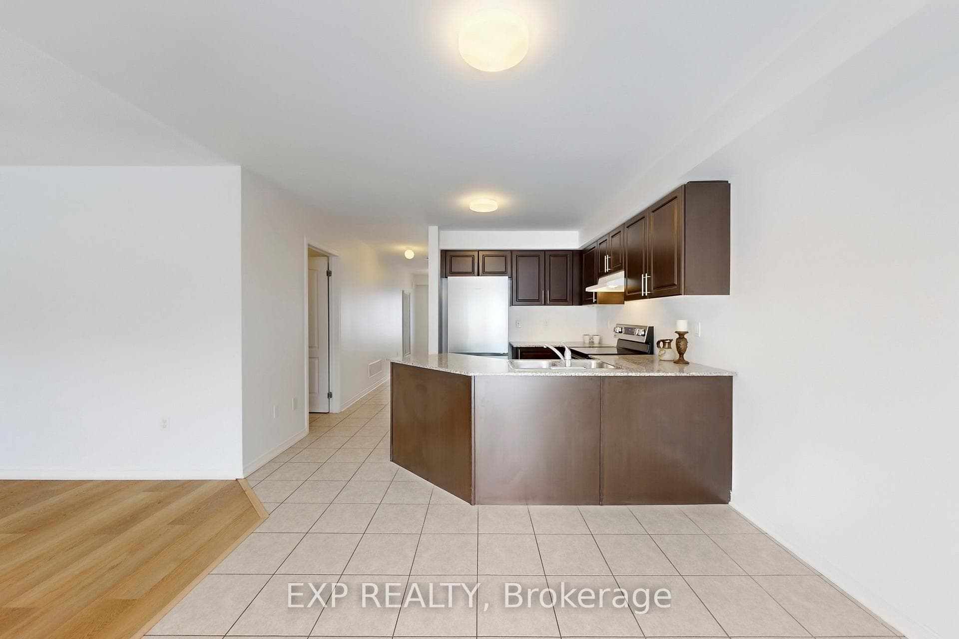 60 Fred Jackman Avenue photo 12