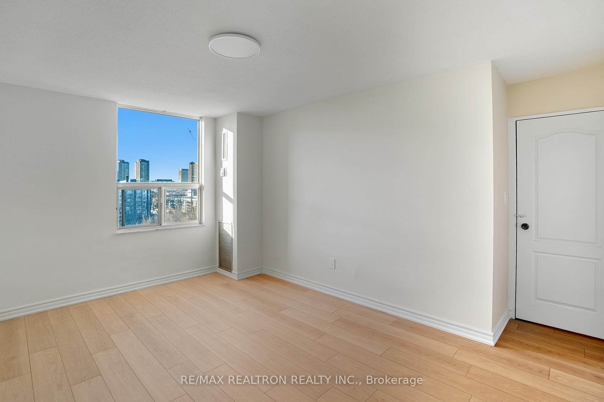 5 Shady Golfway Unit 1007 photo 20