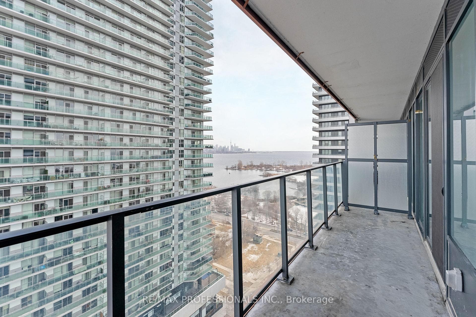 30 Shore Breeze Drive Unit 1614 photo 26
