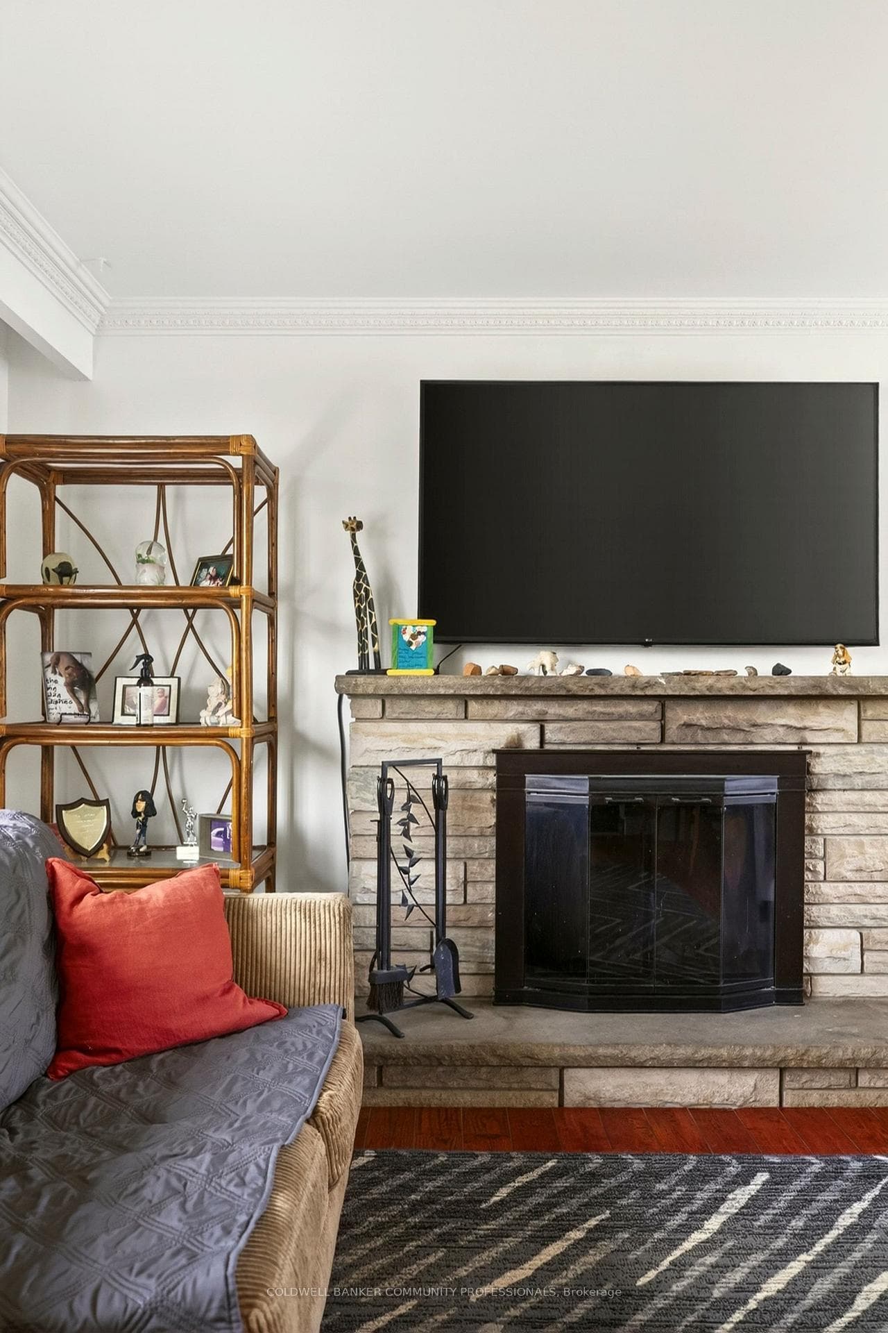6 Seagram Place photo 5