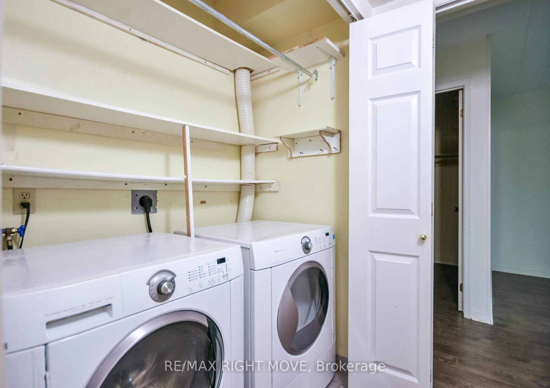 54 Fittons Road Unit 306 photo 38