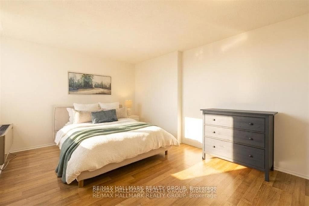 71 Somerset Street Unit 2003 photo 34